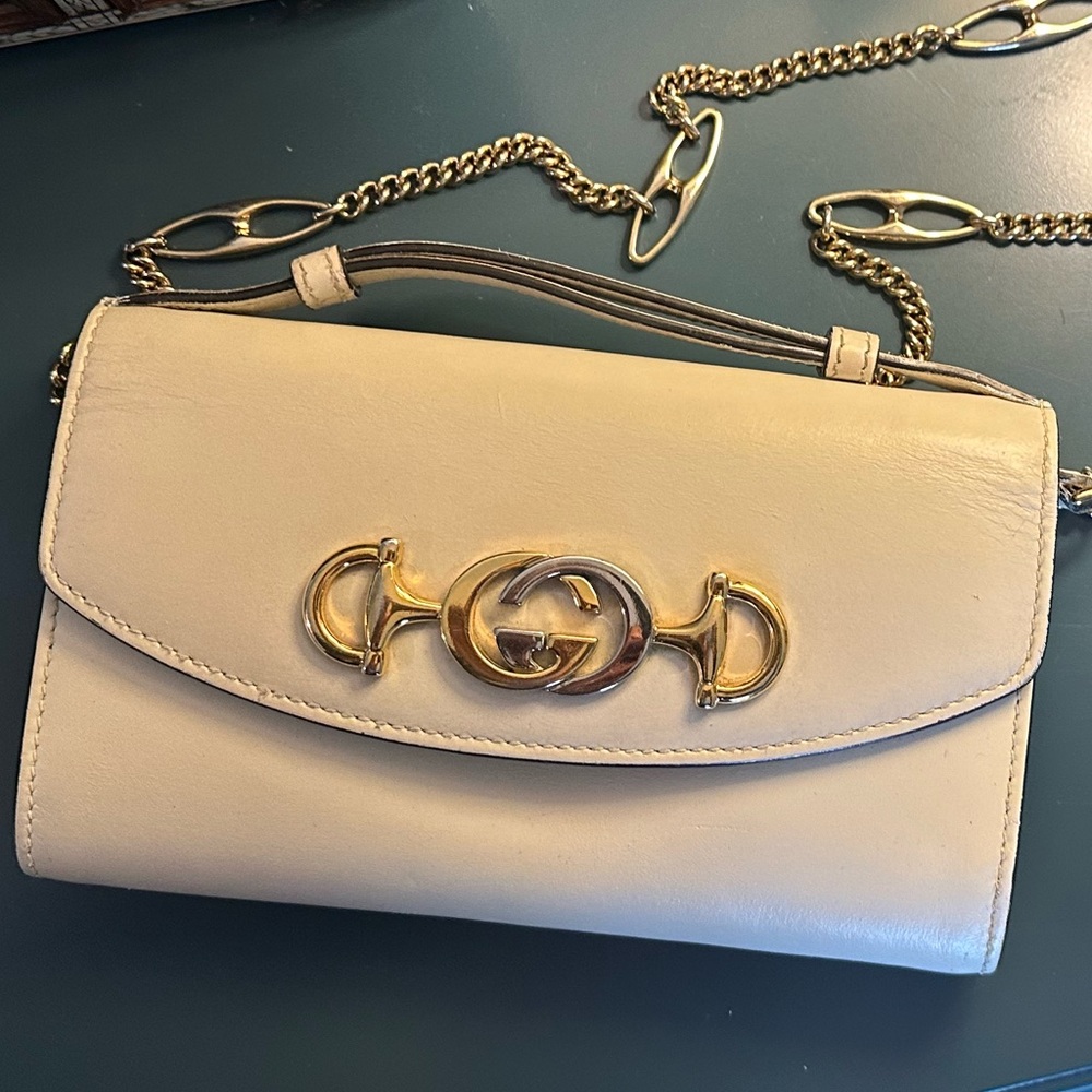 Gucci Cream Zumi Top Handle Chain Flap